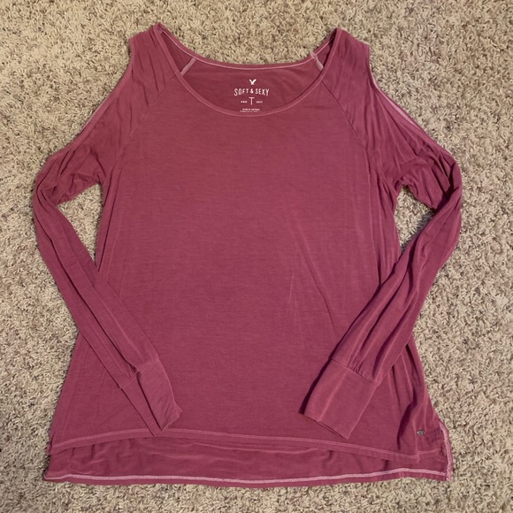 Long sleeve with shoulder cut outs - Picture 1 of 2